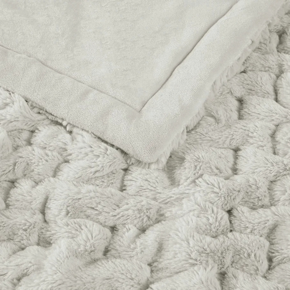 Luxurious Light Grey Textured Blanket NEW - Picture 5 of 13